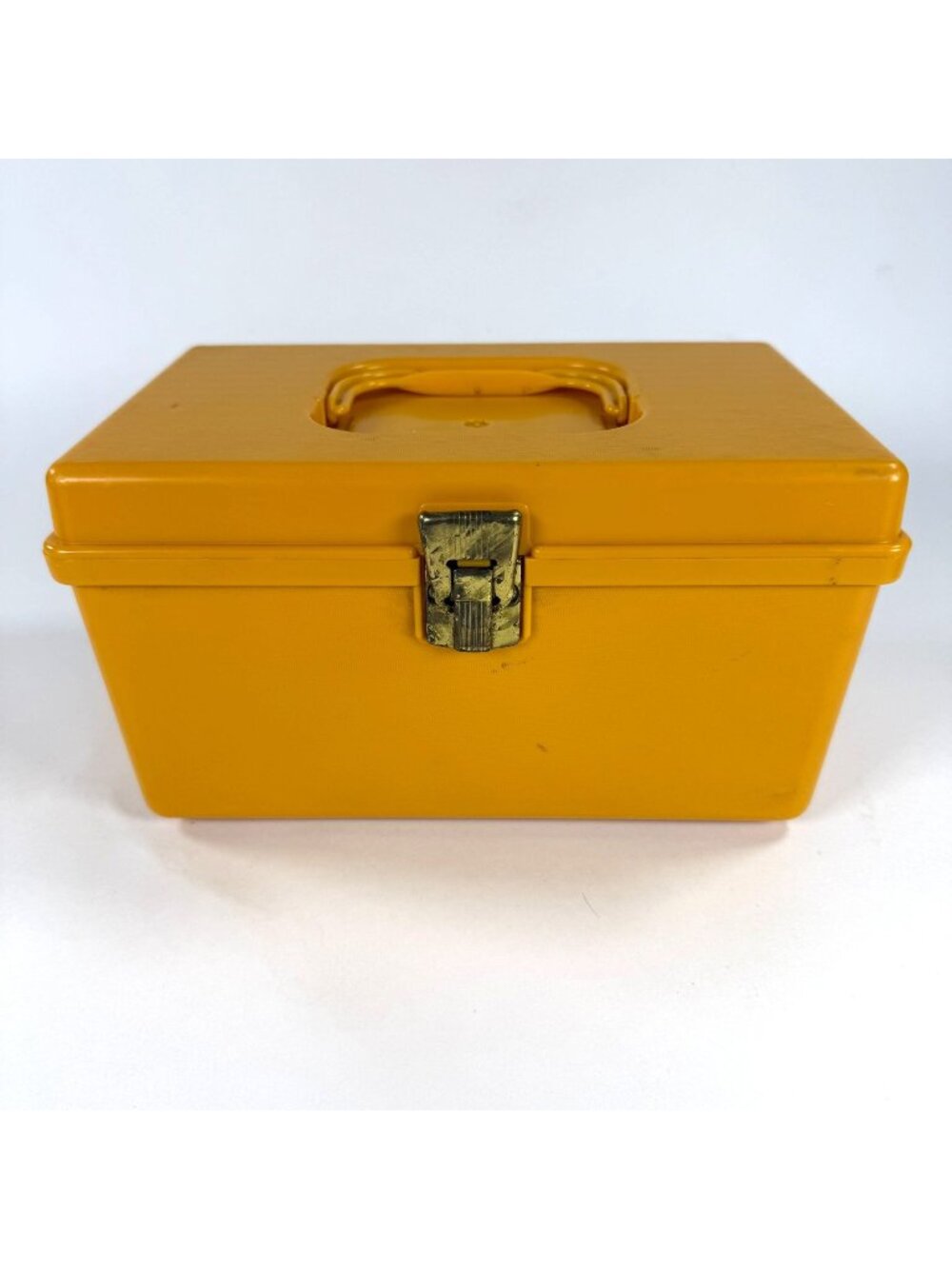Vintage Wil-hold Wilson Harvest Gold Plastic Sewing Storage Case Organizer USA
